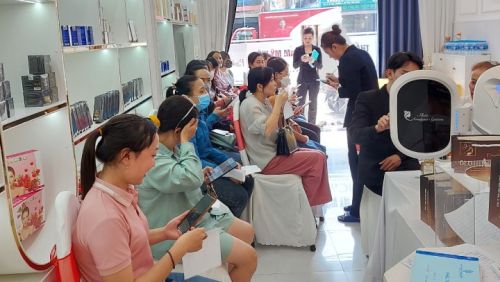 Tư vấn cách chăm sóc da và làm đẹp cho nữ Công đoàn viên ở Tiền Giang